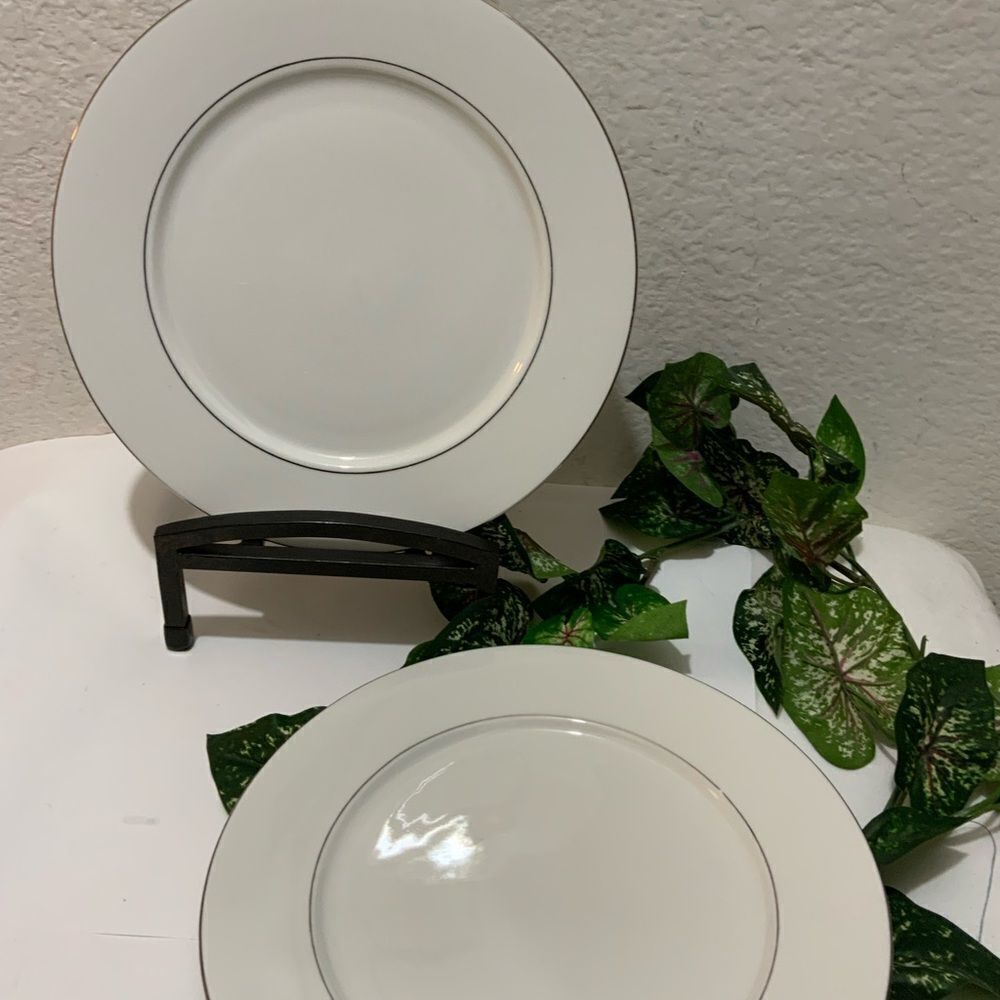 - Royal Majestic fine platina 8446 10 1/2" Dinner Plate White set of 2 B7